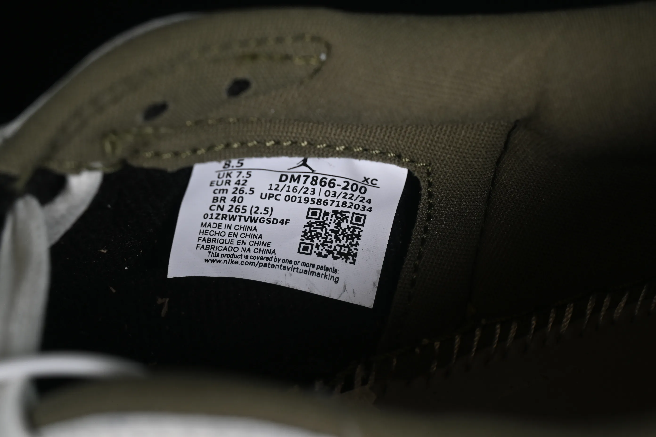 All categories Air Jordan Jordan series basketball shoes Air Jordan 1 Low Travis Scott x Air Jordan 1 Low OG AJ1 Joe 1 undercut low DM7866-200